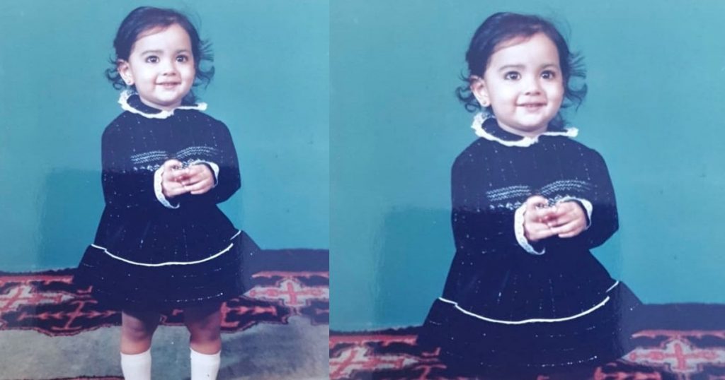 Celebrity Actress Childhood Photo Viral