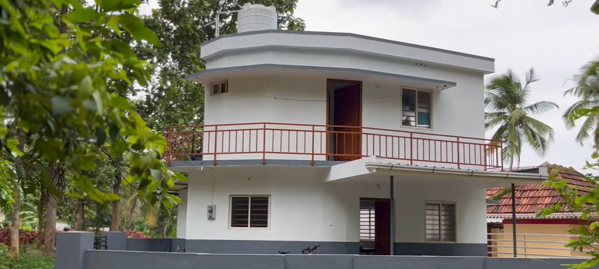 Compact 450 Sqft House Design