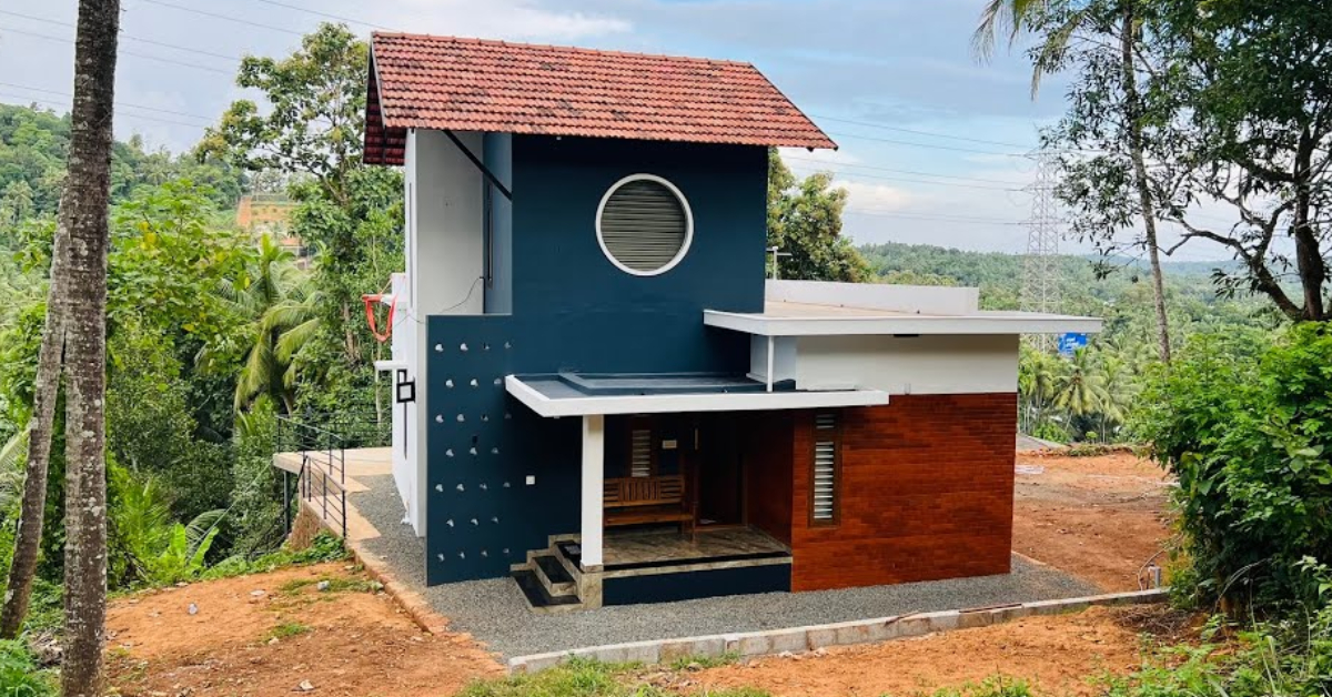 1200 Sqft 3 BHK Home In 4.5 Cent For 14.5 Lakh